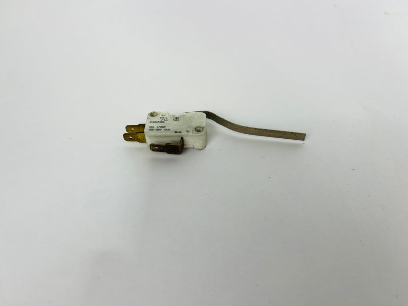 True Fitness 500AHRCO Treadmill Power Entry Limit Switch D44LR1ML (PP96)