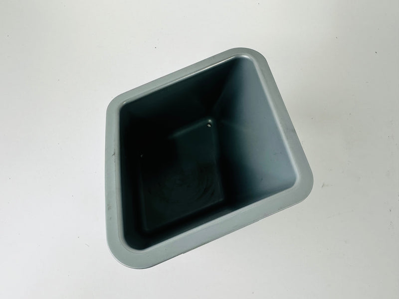 Life Fitness 95T Treadmill Right Cup Holder (EC135)