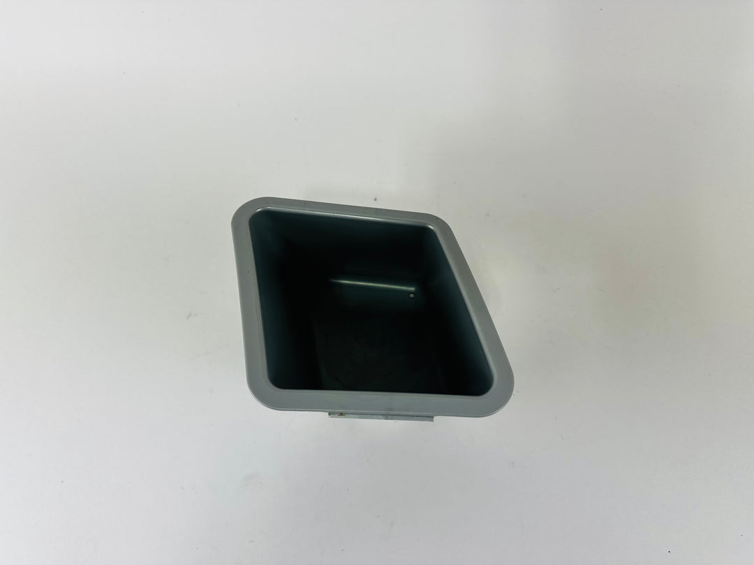 Life Fitness 95T Treadmill Left Cup Holder (EC134)