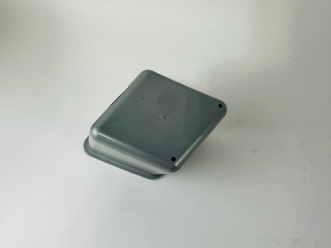 Life Fitness 95T Treadmill Right Cup Holder (EC135)